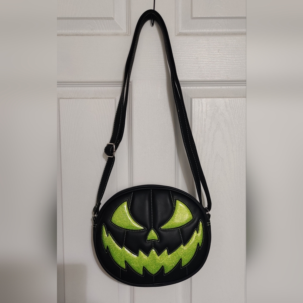 Lovepainandstitches Double-sided Purse